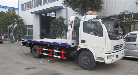 东风多利卡一拖二清障车