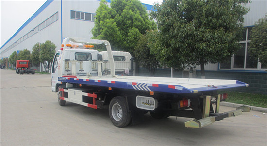 五十铃一拖二清障车
