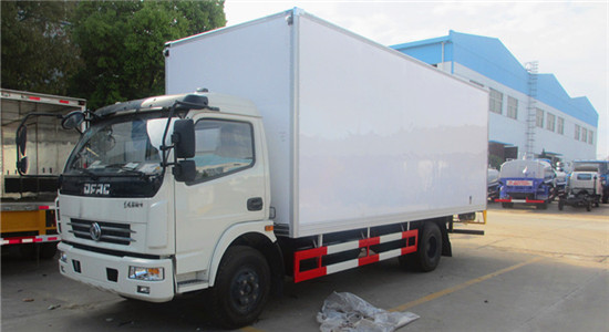 东风多利卡冷藏车