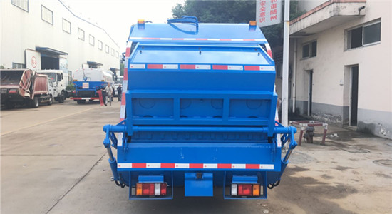 五十铃5方压缩垃圾车