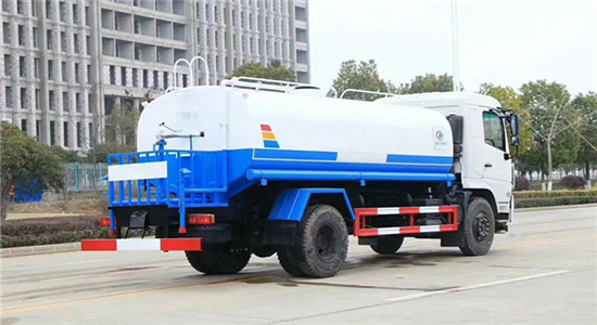 国六13方洒水车(D3L)