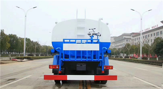 国六13方洒水车(D3L)
