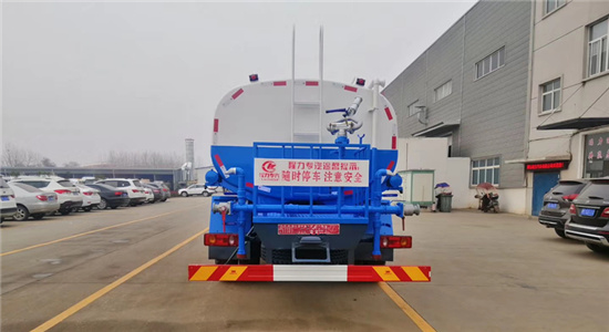 国六13方洒水车(D3S)