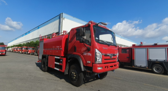 三环四驱5吨森林消防车