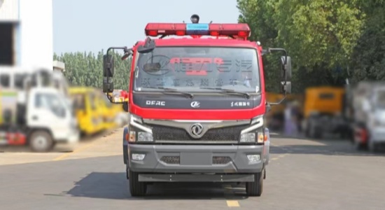 东风5吨泡沫消防车(福瑞卡)